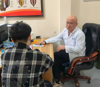 定西市|男科医师高朋磊：守护男性健康，专业男科诊疗